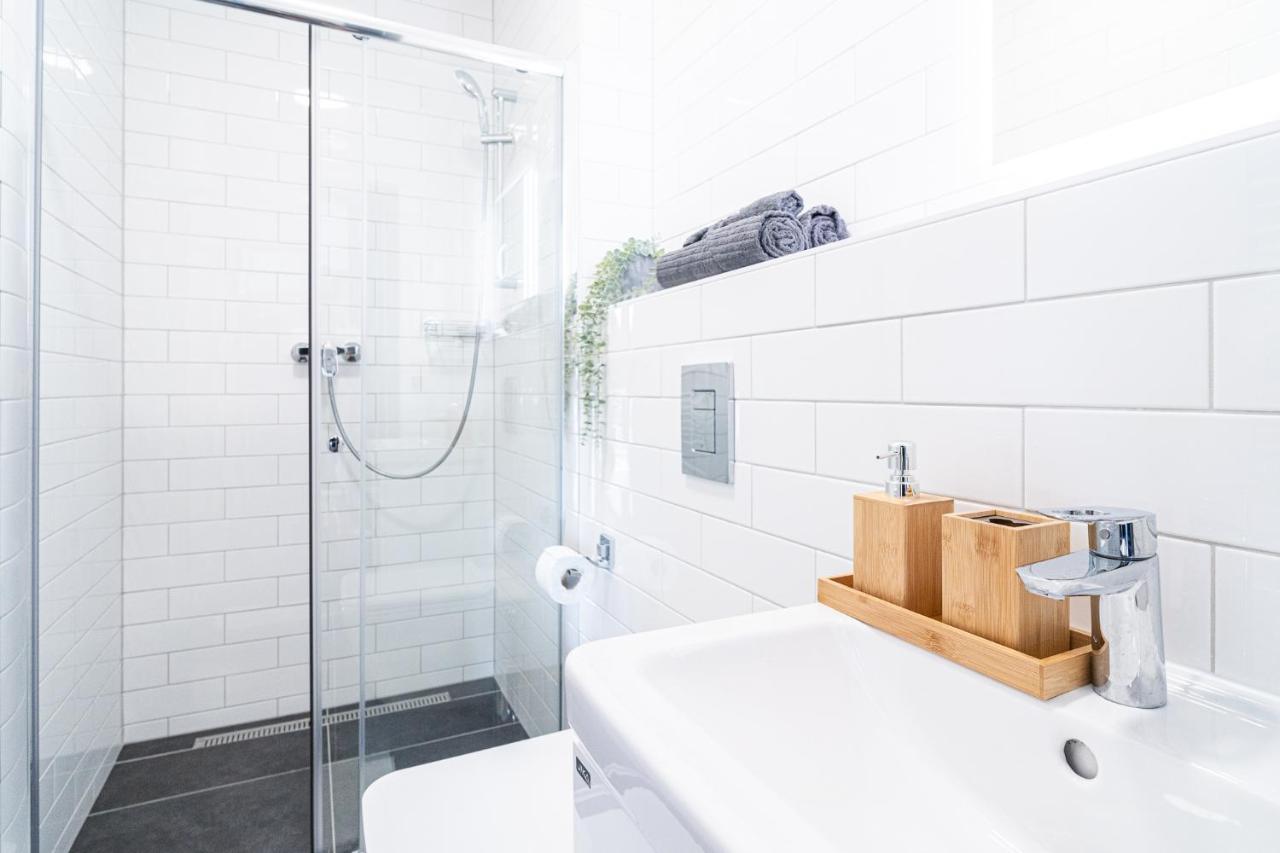 Appartement Zeppelin Studio With An Industrial View - Brno Extérieur photo