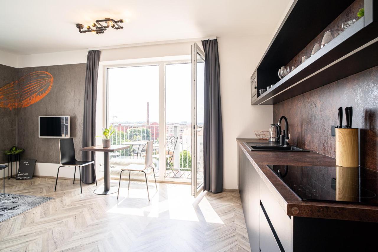 Appartement Zeppelin Studio With An Industrial View - Brno Extérieur photo